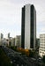 Вид из окна JPC-SED на запад - на башню Cross Tower и пролегающий внизу Metropolitan Highway.